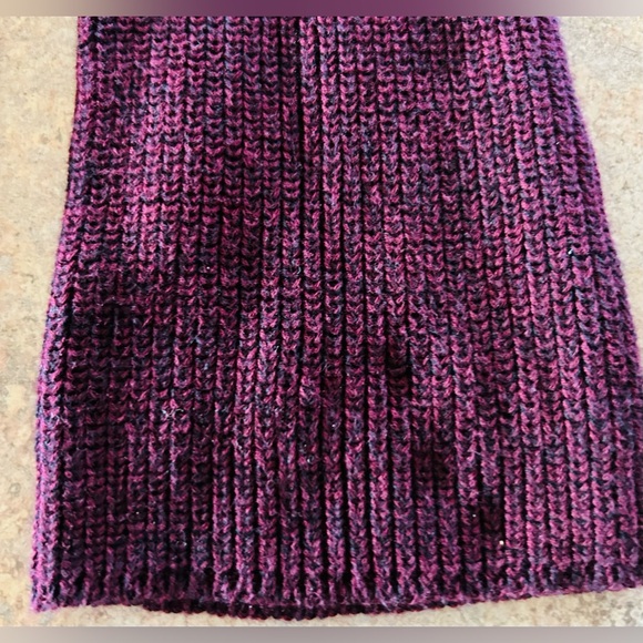 28.a.n.a Women’s Purple/Brown V-Neck Long Sleeve Sweater Size XS - Picture 2 of 9